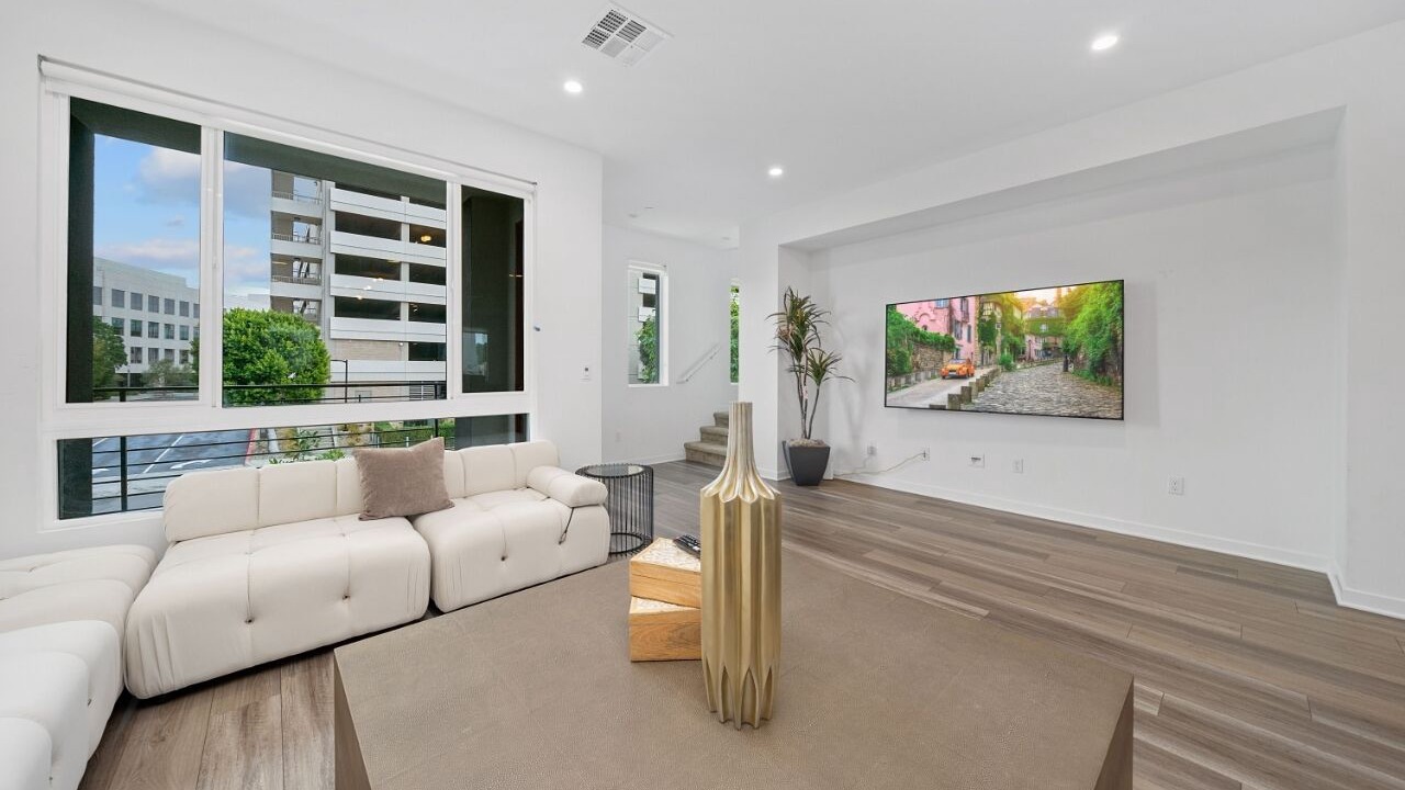 Photo of Livingroom in Santa Ana