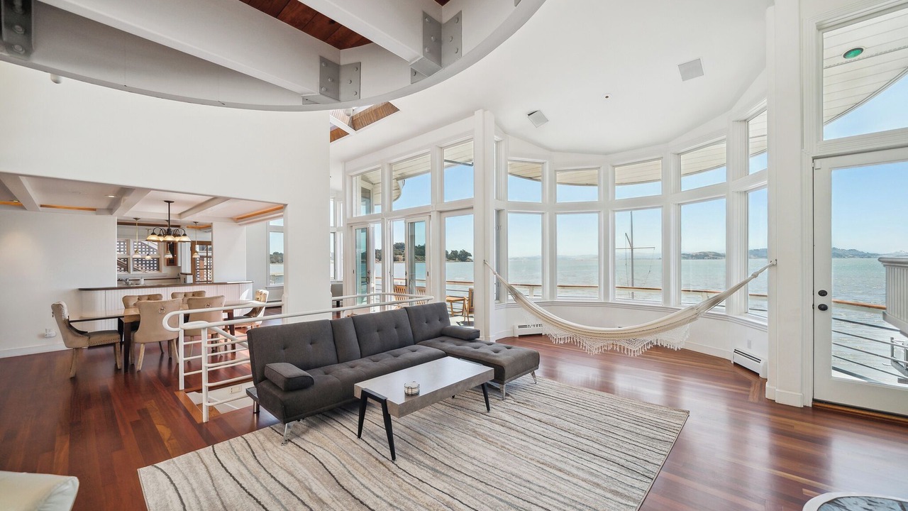 Photo of Livingroom in San Rafael