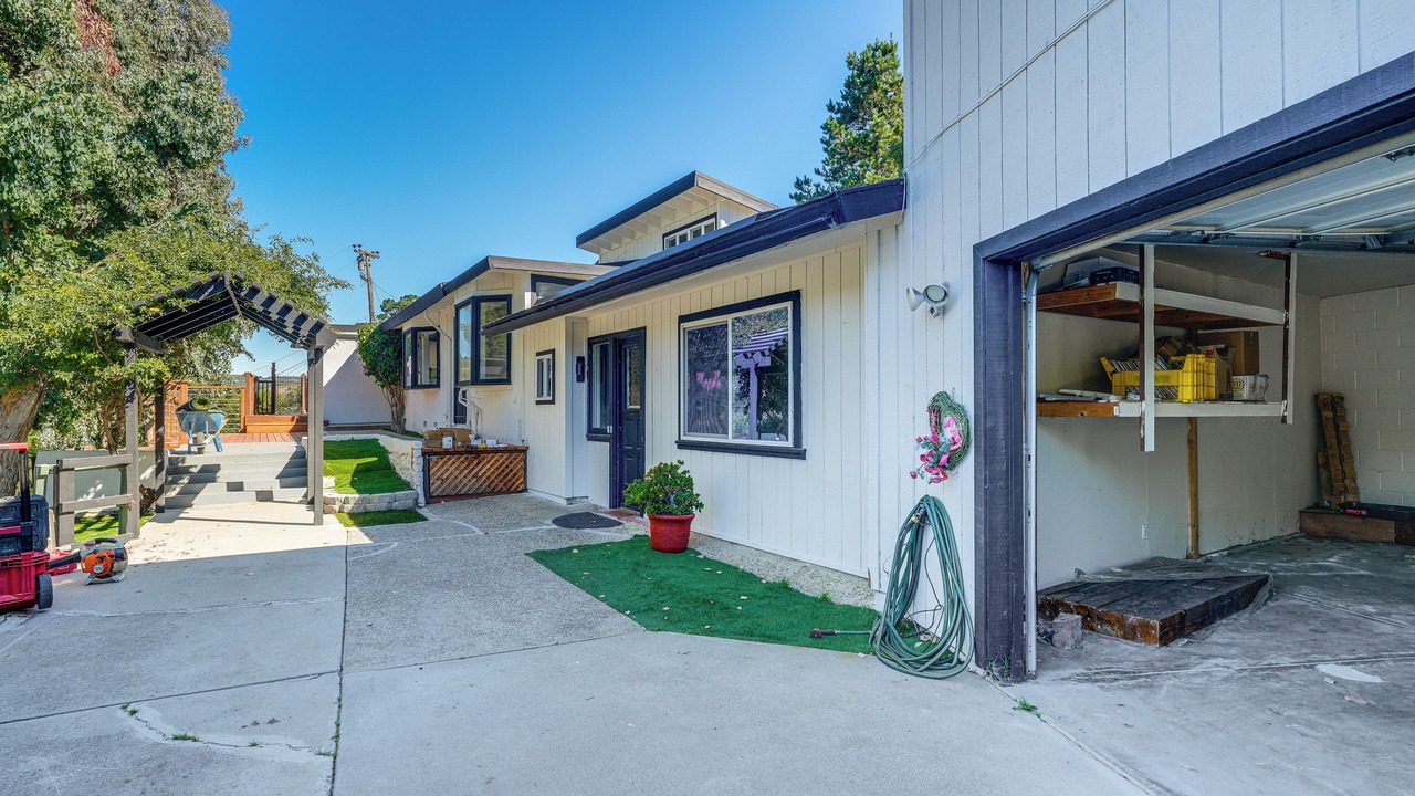 Photo of Outdoor in Monterey