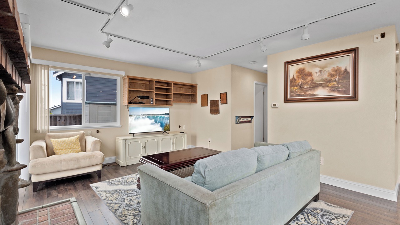 Photo of Livingroom in Castro Valley