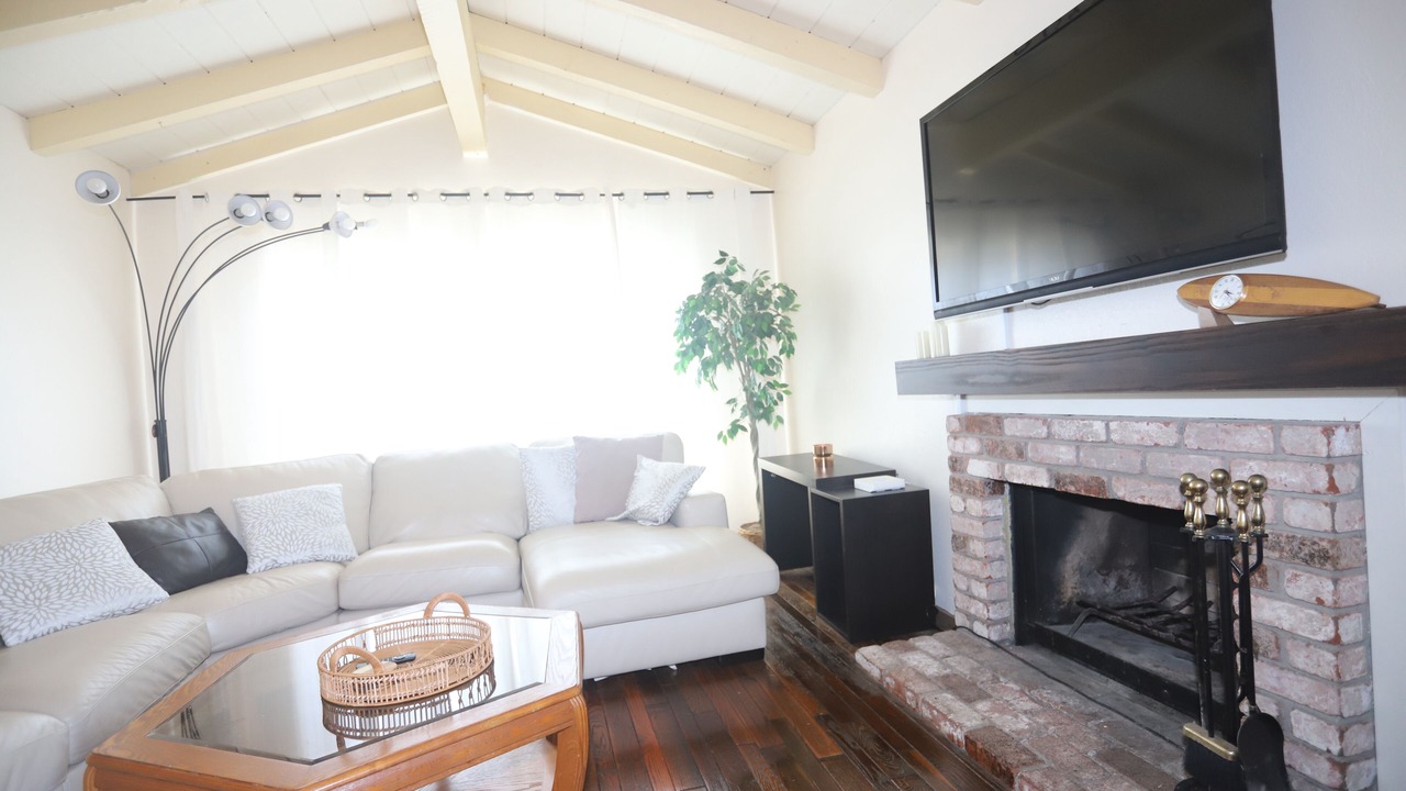 Photo of Livingroom in Union City