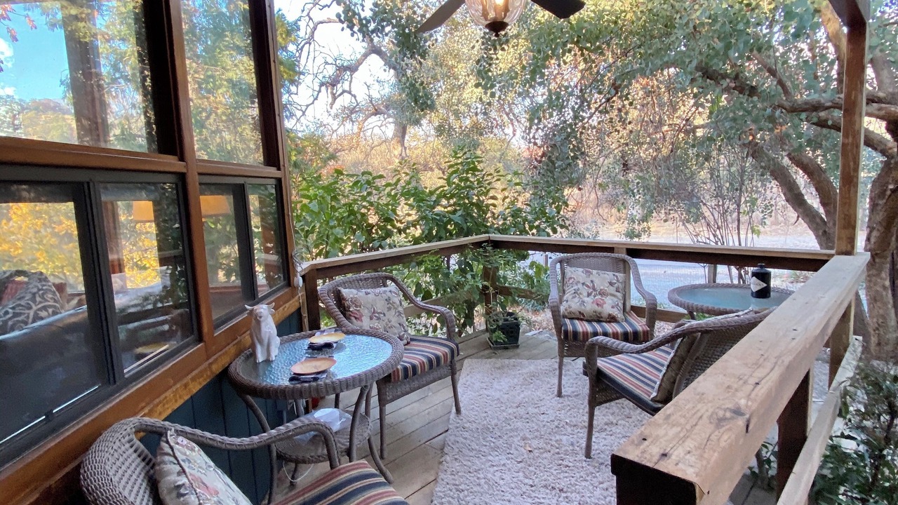 Photo of Patio Balcony in Three Rivers