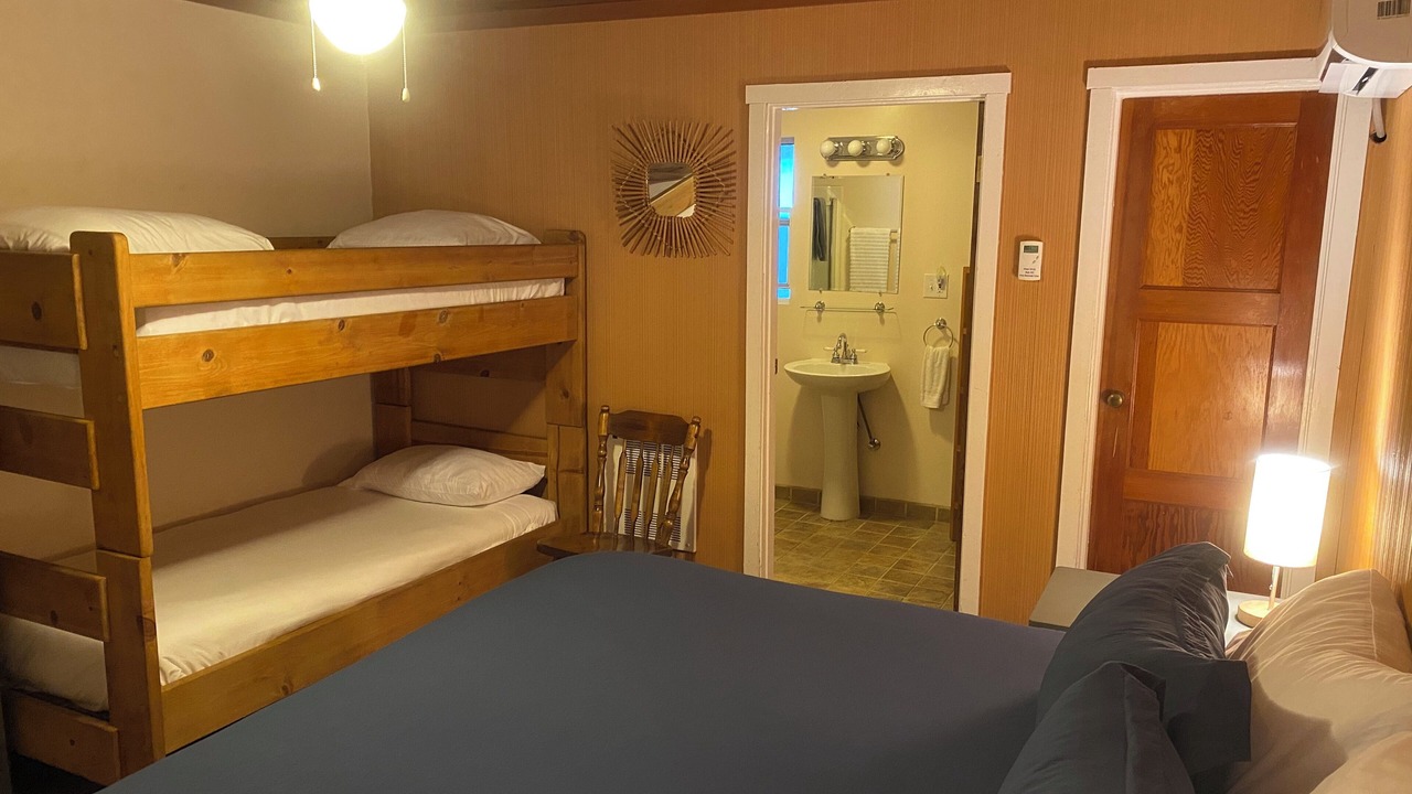 Photo of Bedroom in Kaweah