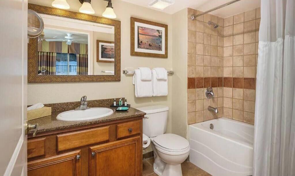 Photo of Bathroom in Round Hill Village