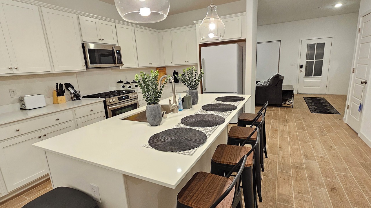 Photo of Kitchen in Hanford