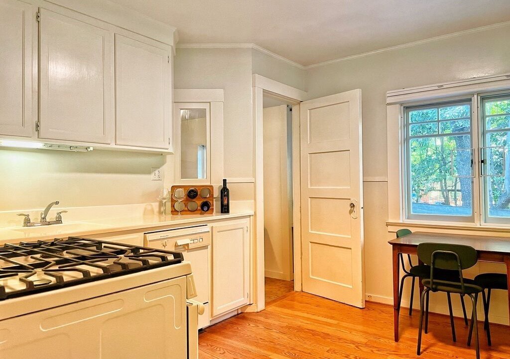 Photo of Kitchen in San Mateo Park