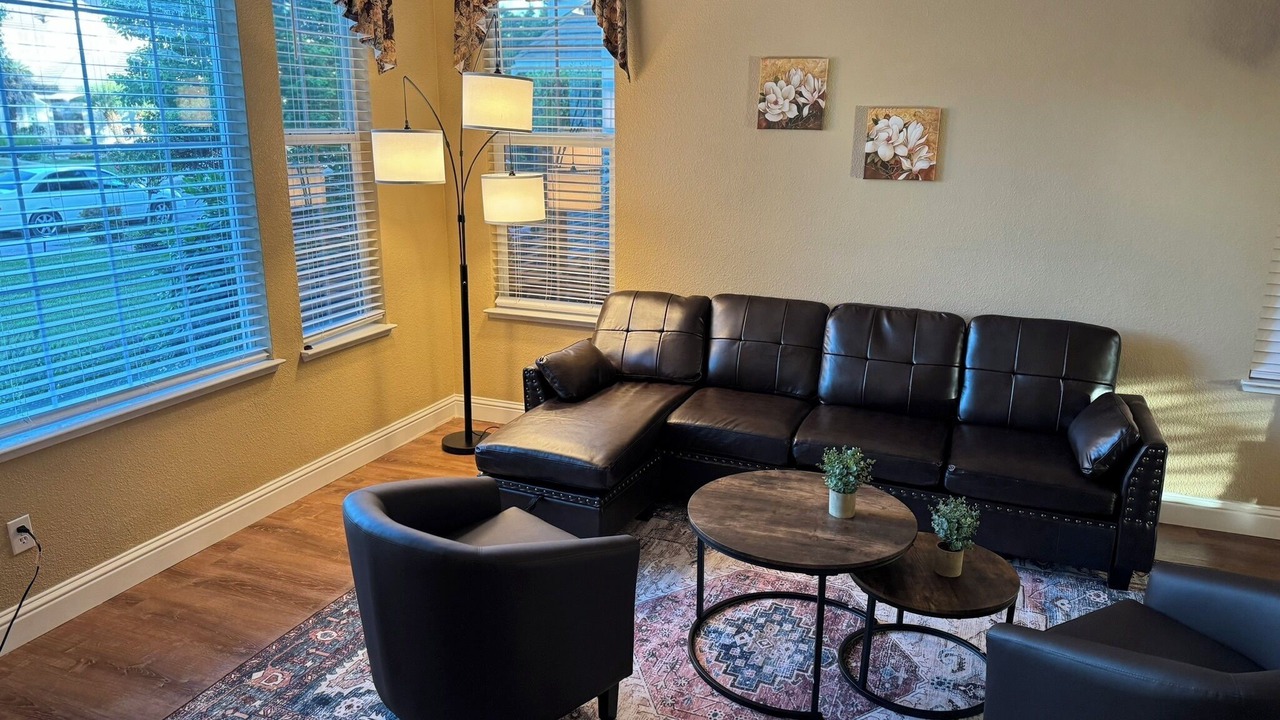 Photo of Livingroom in Tracy
