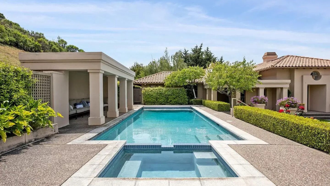 Photo of Outdoor in Monterey