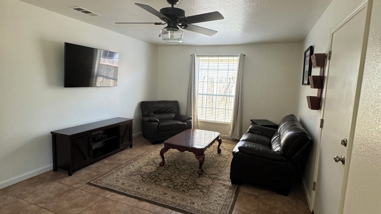 Photo of Livingroom in Turlock