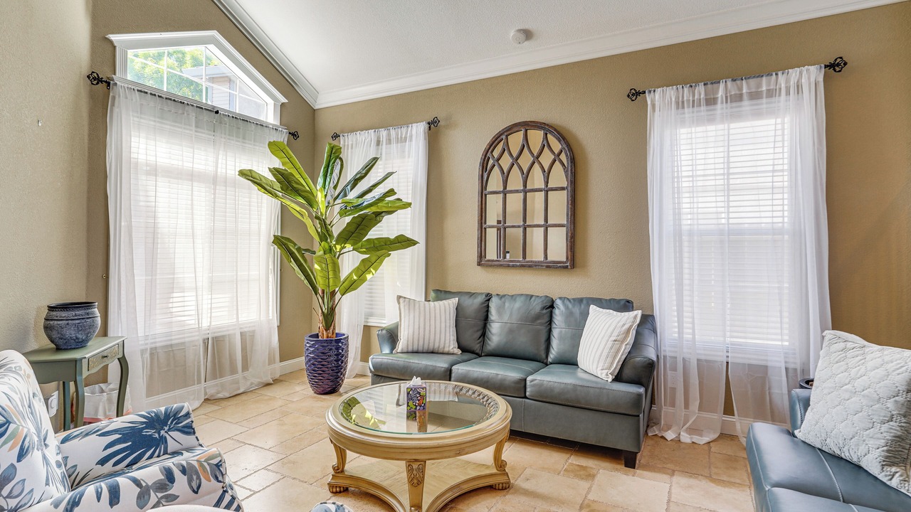 Photo of Livingroom in Tracy