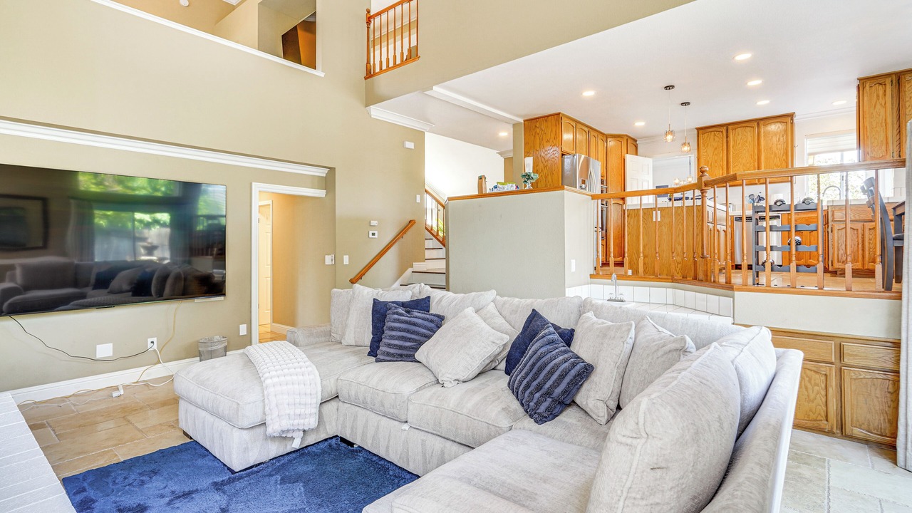 Photo of Livingroom in Tracy