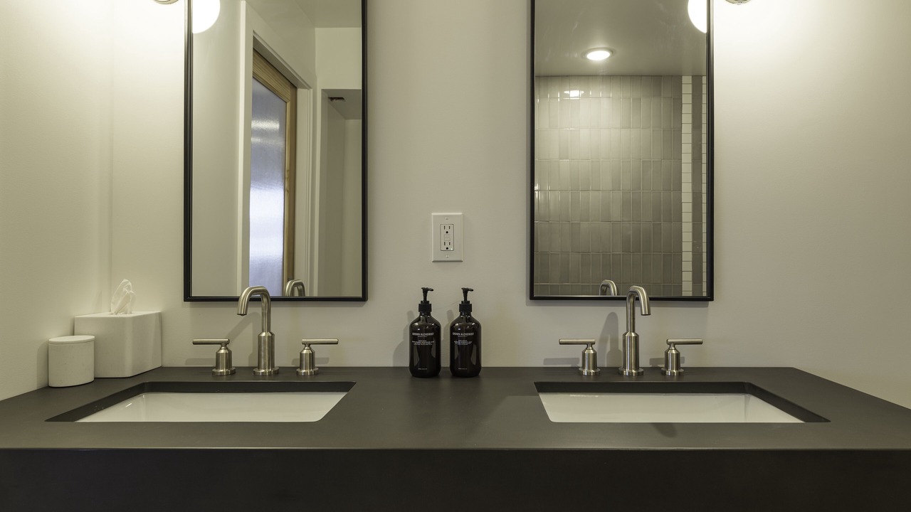 Photo of Bathroom in Midtown