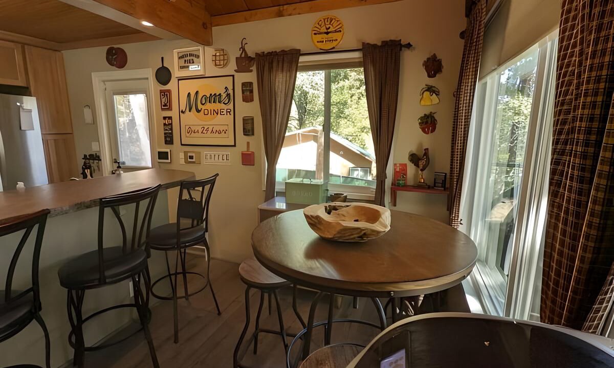 Photo of Others in Wishon