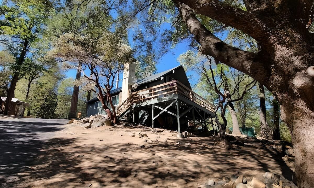 Photo of Buildings in Wishon
