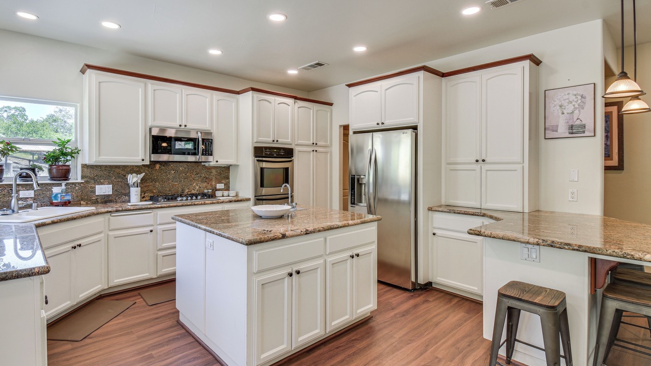 Photo of Kitchen in Yosemite Lakes