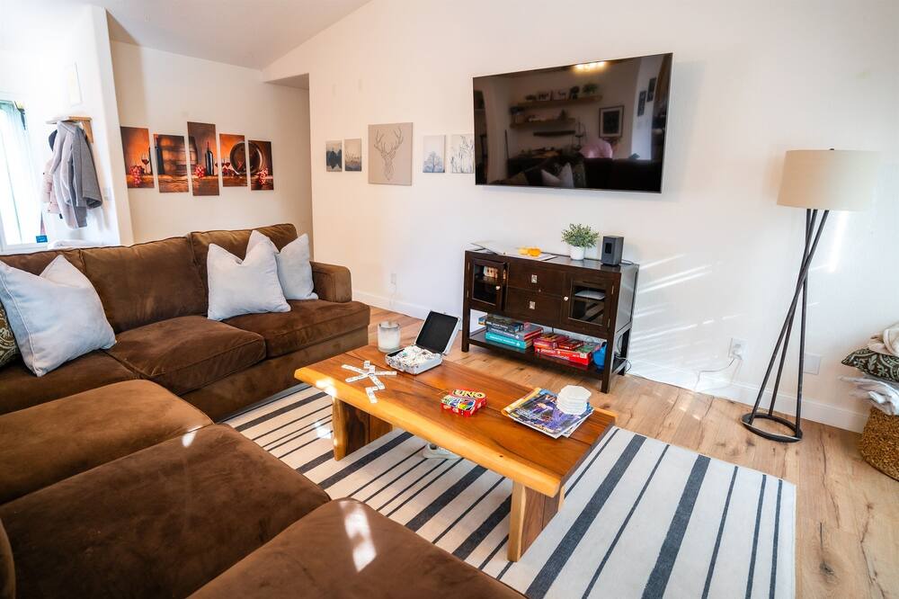 Photo of Livingroom in Paso Robles