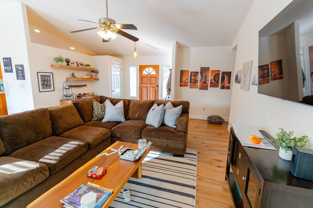 Photo of Livingroom in Paso Robles