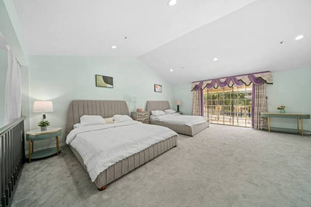 Photo of Bedroom in Monterey Park