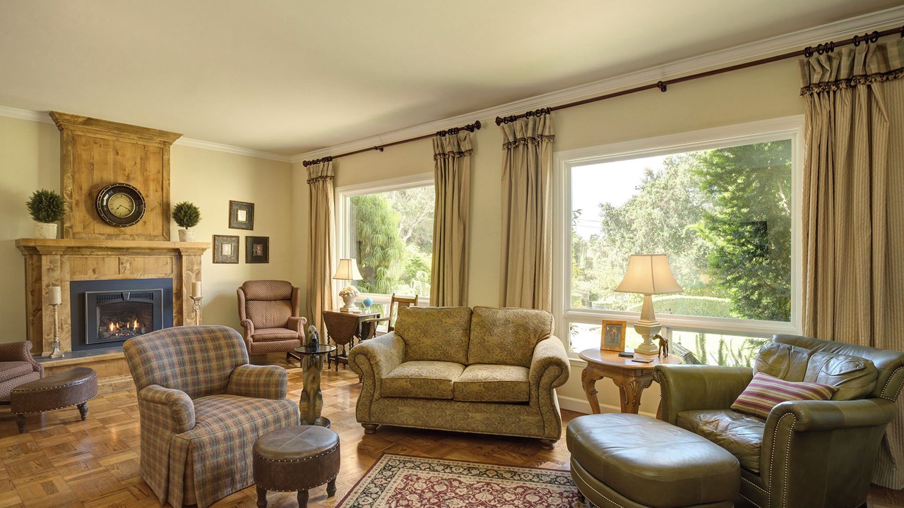 Photo of Livingroom in Salinas