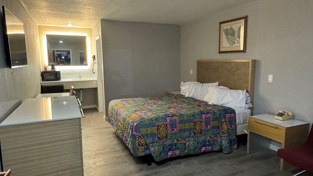 Photo of Bedroom in Merced