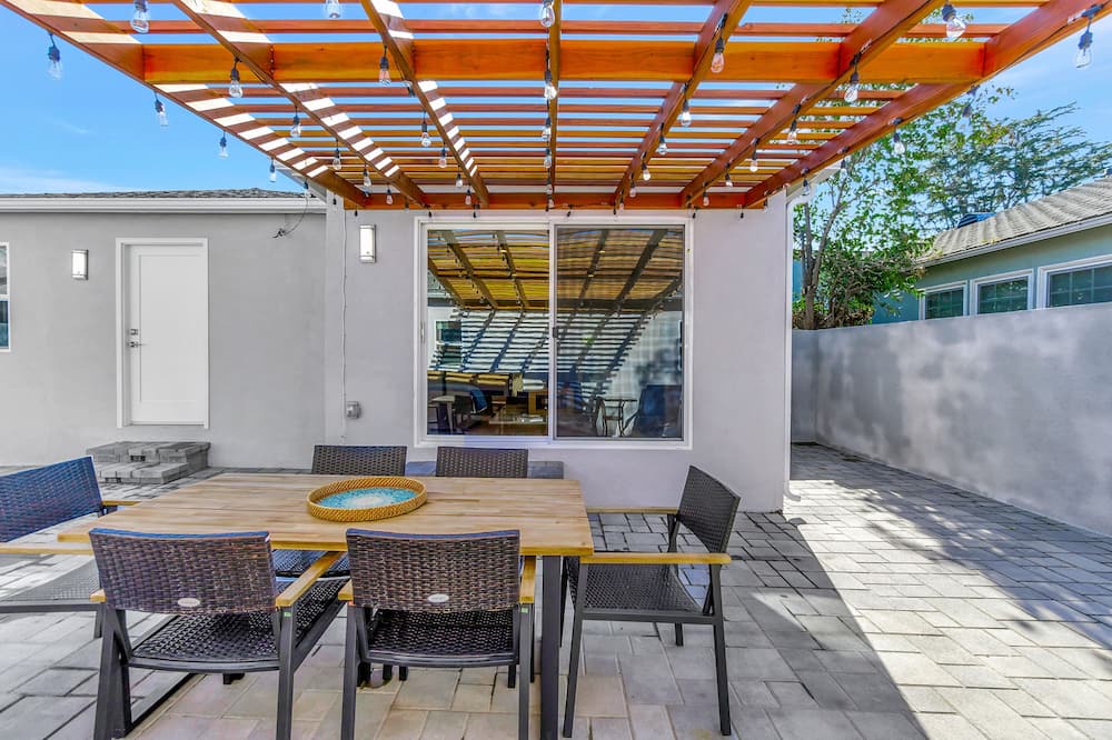 Photo of Outdoor in Bixby Knolls