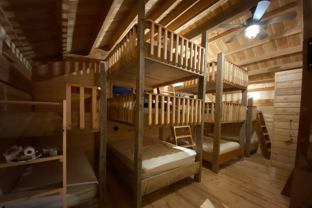 Photo of Bedroom in Coarsegold