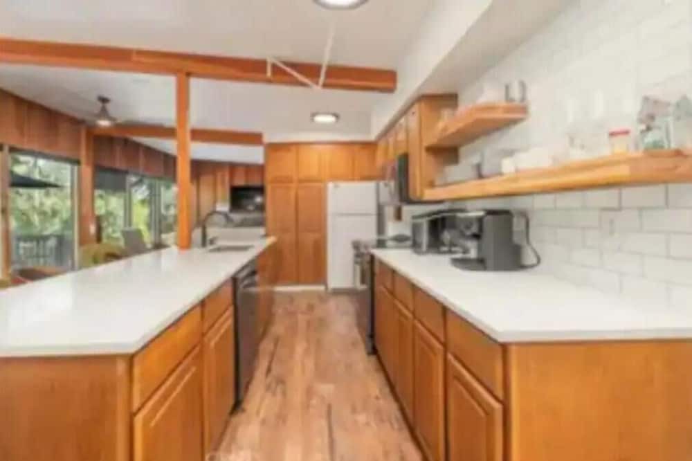 Photo of Kitchen in Wishon