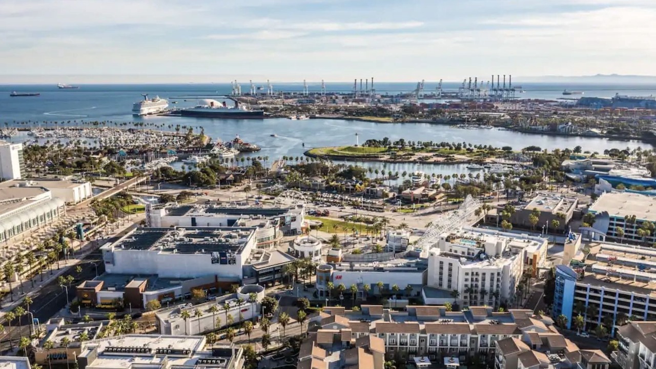Photo of Outdoor in Waterfront