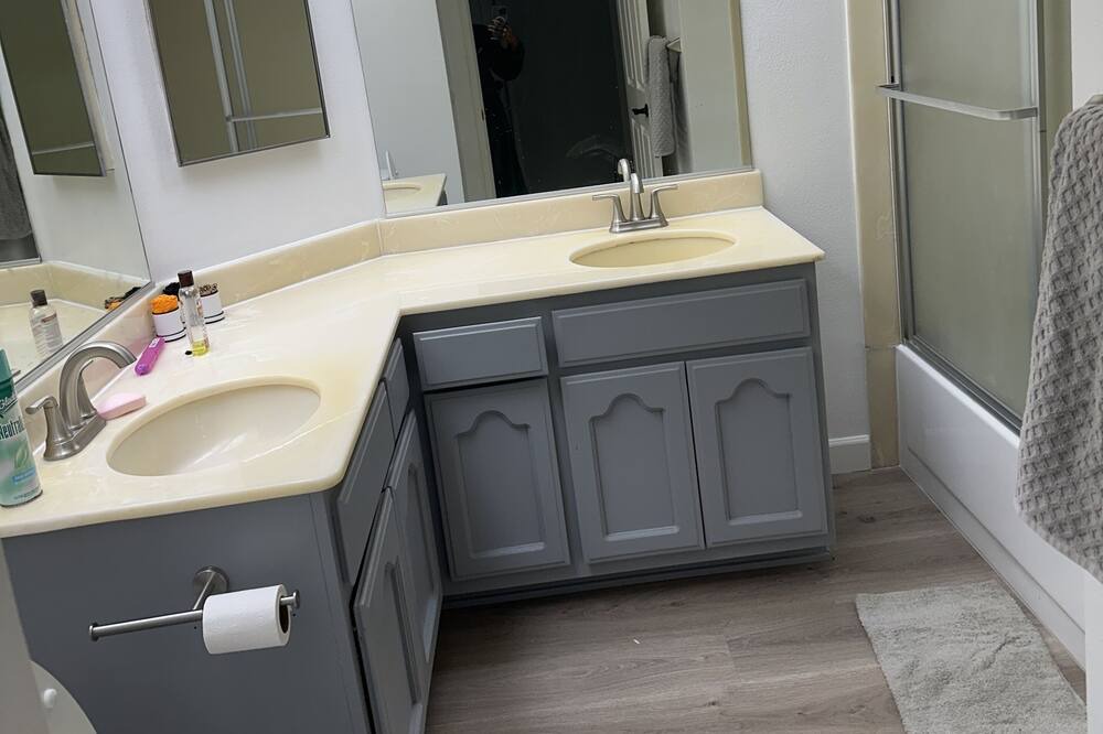 Photo of Bathroom in North Hills