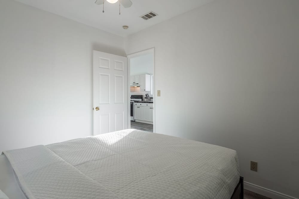 Photo of Bedroom in West Bishop
