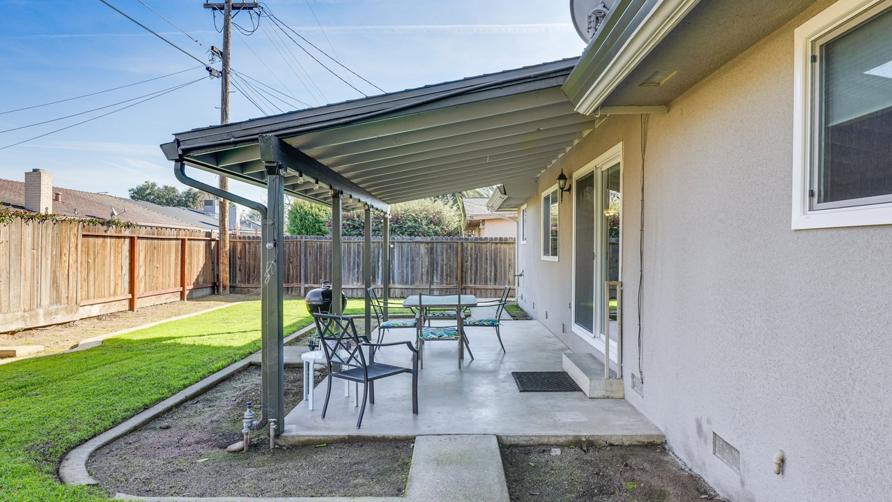 Photo of Outdoor in Oakdale