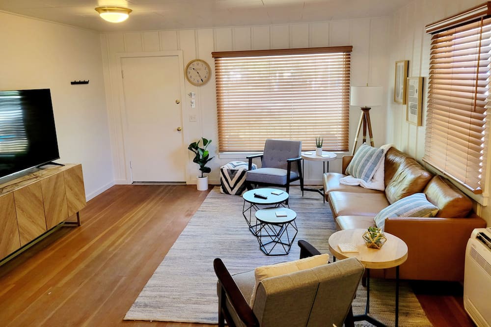 Photo of Livingroom in Fallon