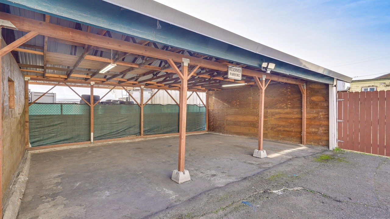 Photo of Outdoor in Oakland