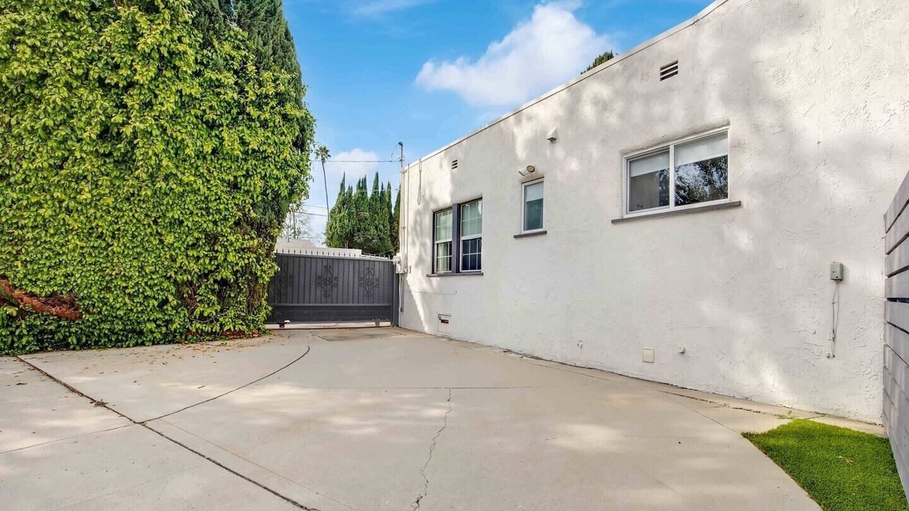 Photo of Outdoor in Mid City