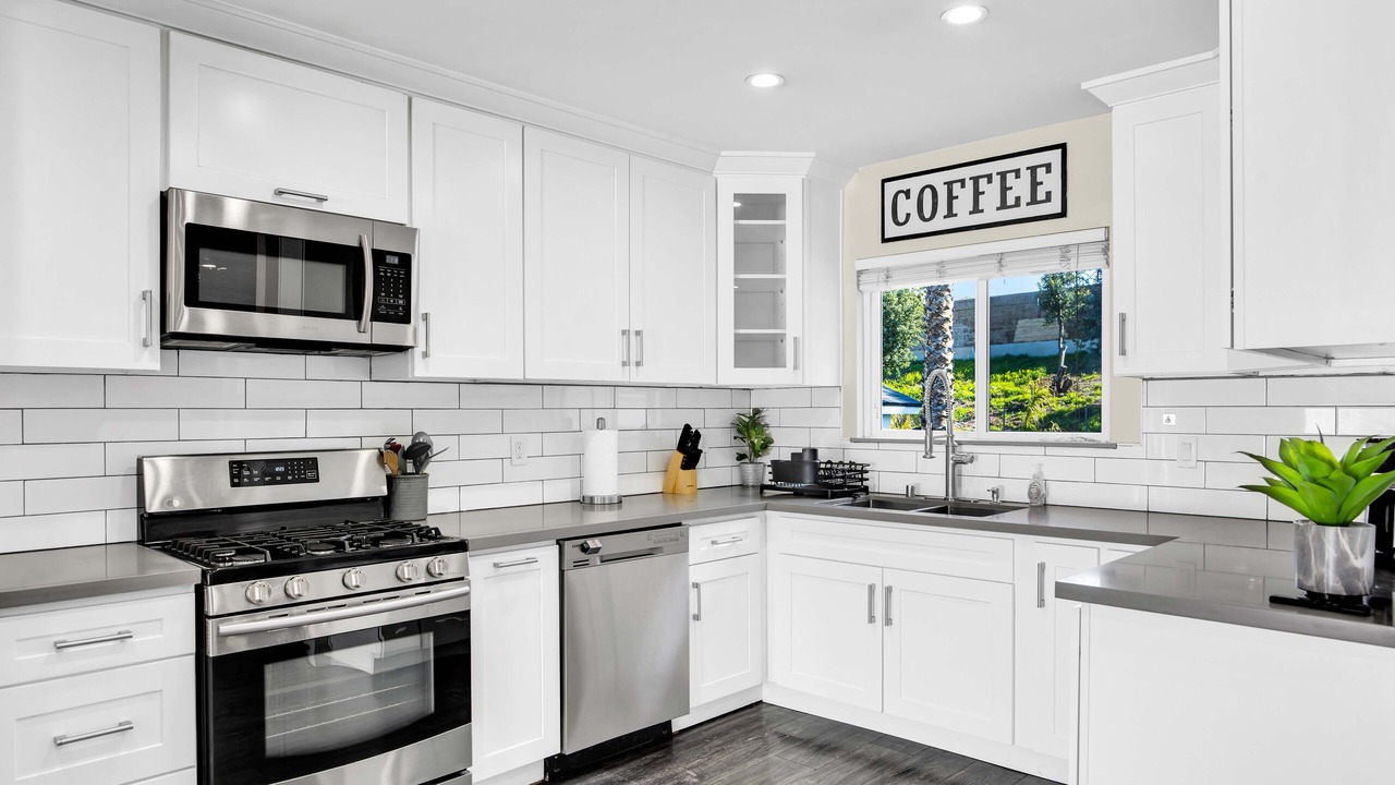 Photo of Kitchen in Tarzana
