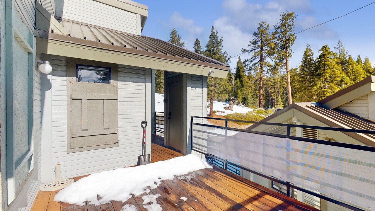 Photo of Outdoor in Lakeshore
