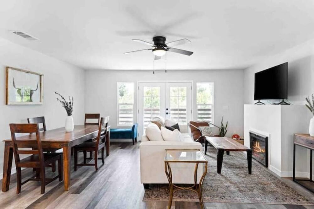 Photo of Livingroom in San Luis Obispo