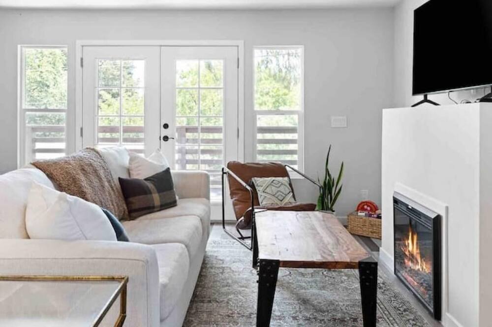Photo of Livingroom in San Luis Obispo