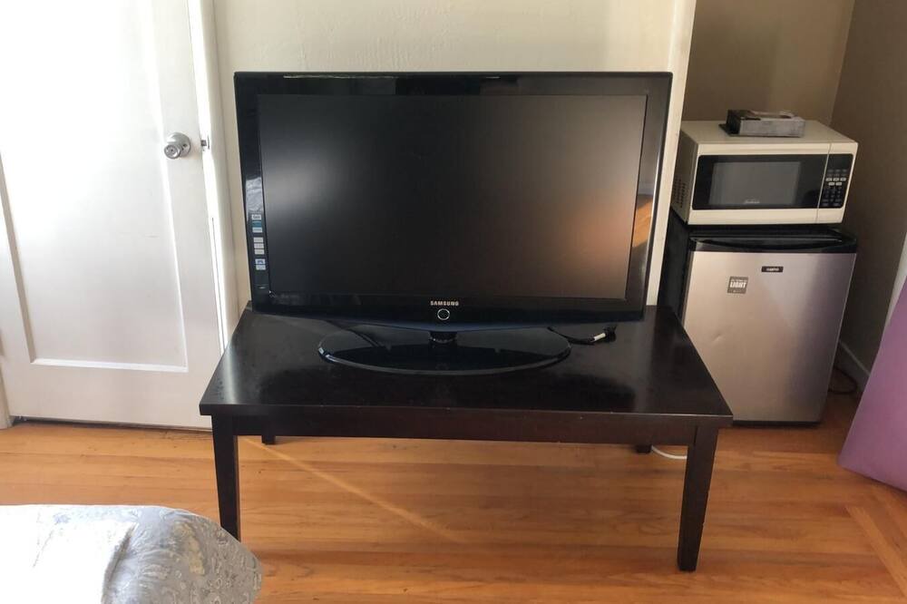Photo of Bedroom in Castro Valley