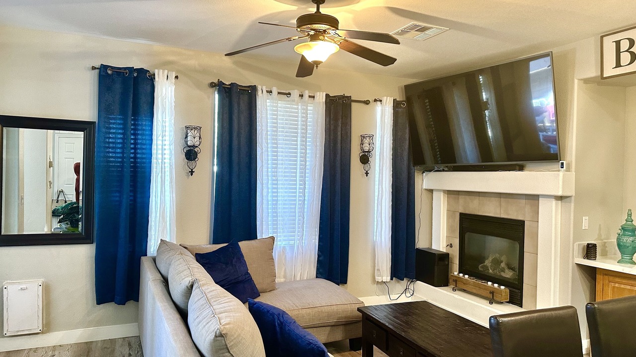 Photo of Livingroom in Rhodes Ranch