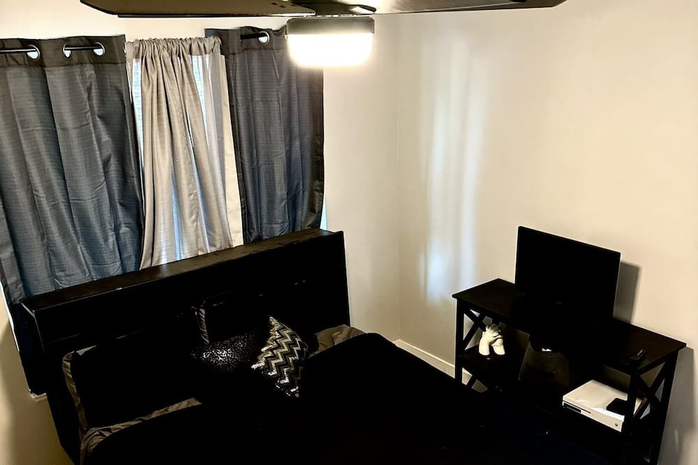 Photo of Bedroom in Florin