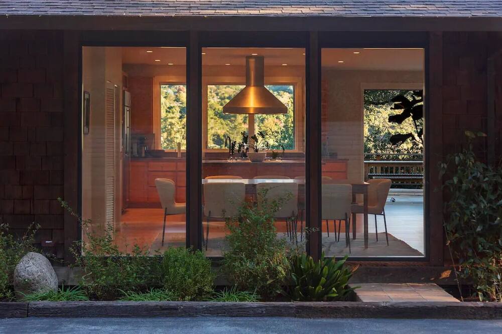 Photo of Livingroom in Carmel Valley