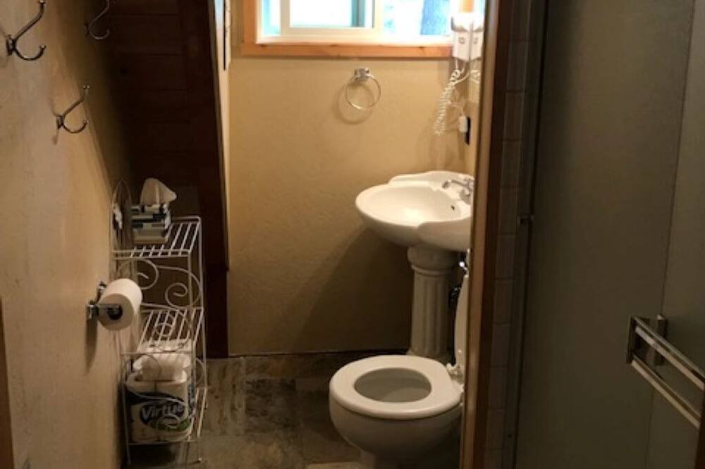 Photo of Bathroom in Chamberlands