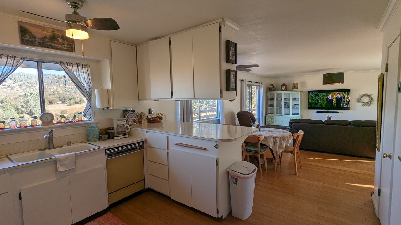 Photo of Kitchen in Coulterville