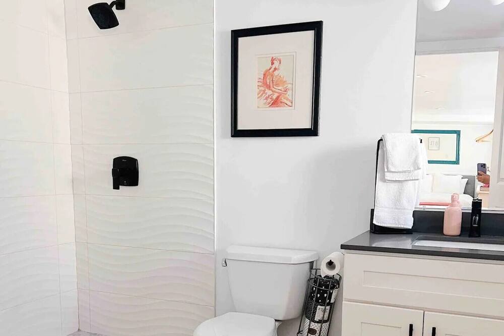 Photo of Bathroom in Old San Leandro