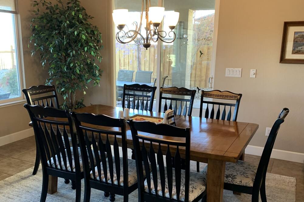 Photo of Bedroom in Sparks