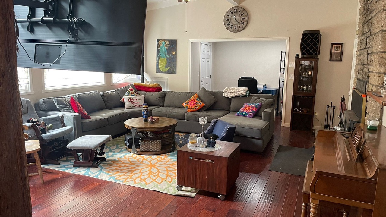 Photo of Livingroom in Boulder Creek