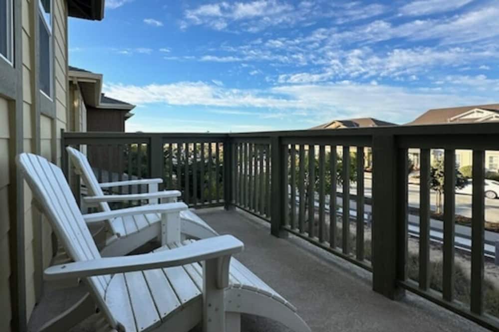 Photo of Patio Balcony in Marina