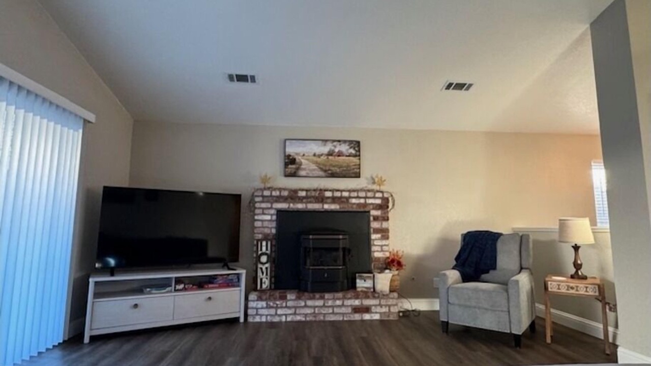 Photo of Livingroom in Turlock