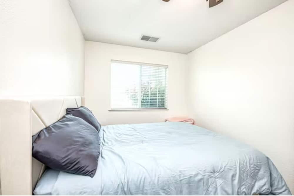 Photo of Bedroom in Clovis